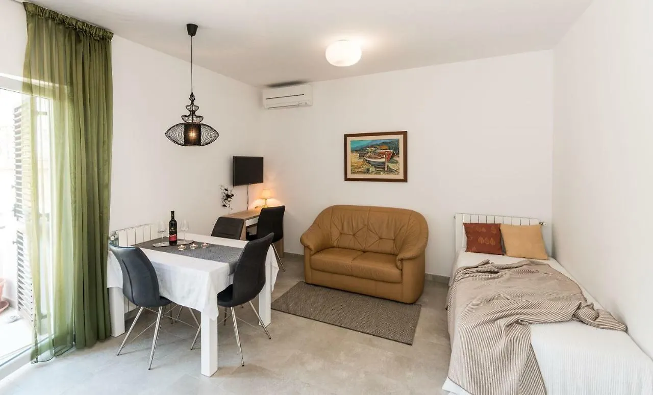Guest house Apartments Medora Rovinj