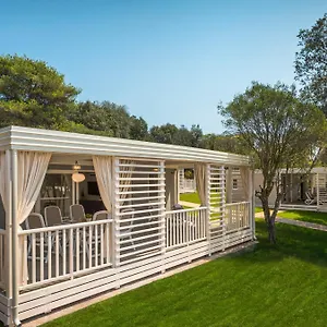 4* Kompleks wypoczynkowy Maistra Amarin Mobile Homes
